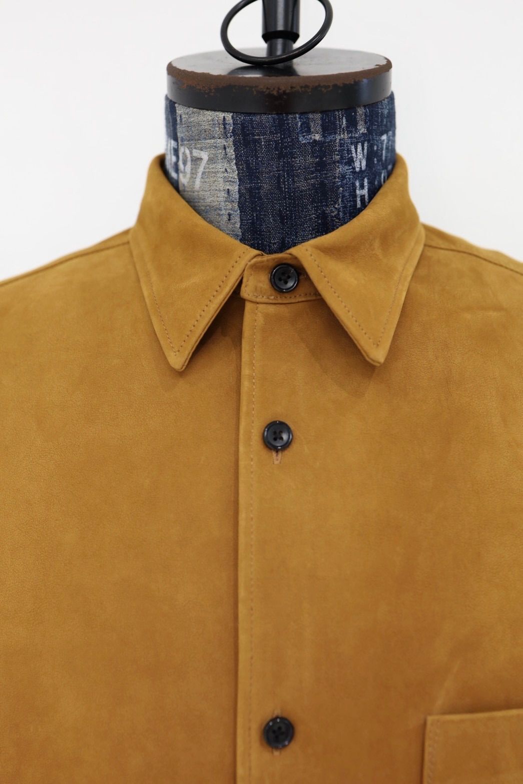 グラフペーパー26SS Cow Nubuck Leather S/S Oversized Regular Collar Shirt(GU261-50407)BROWN☆2月28日(土)発売！