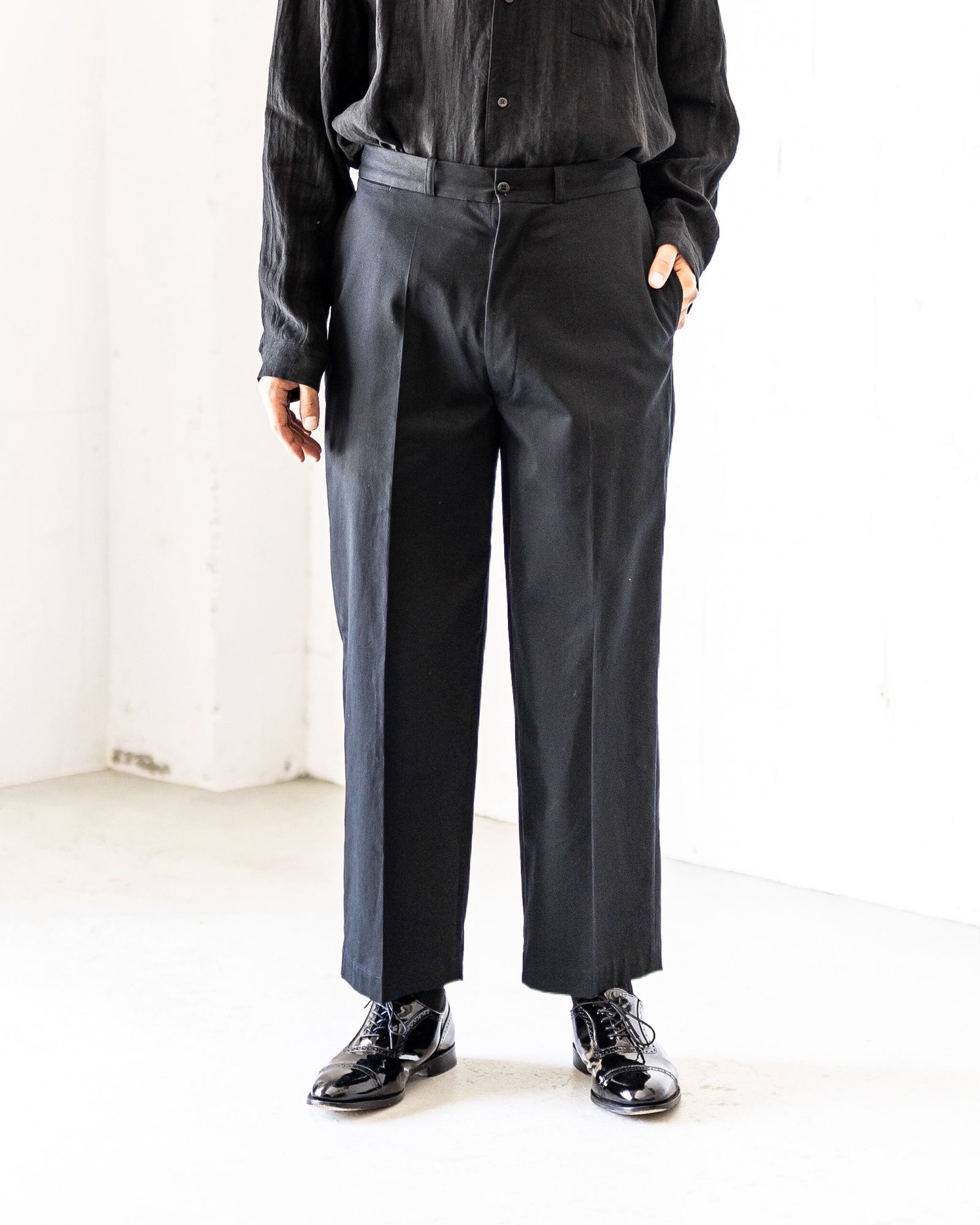 MHL ブラッシュド チノ ネイビー M URBAN RESEARCH DOORS｜『吸水速乾/イージーケア』coolmax chino