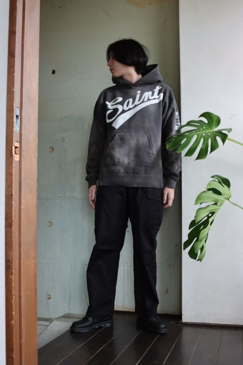 ©SAINT M××××××  FOCUSフーディー"BLACK" style
