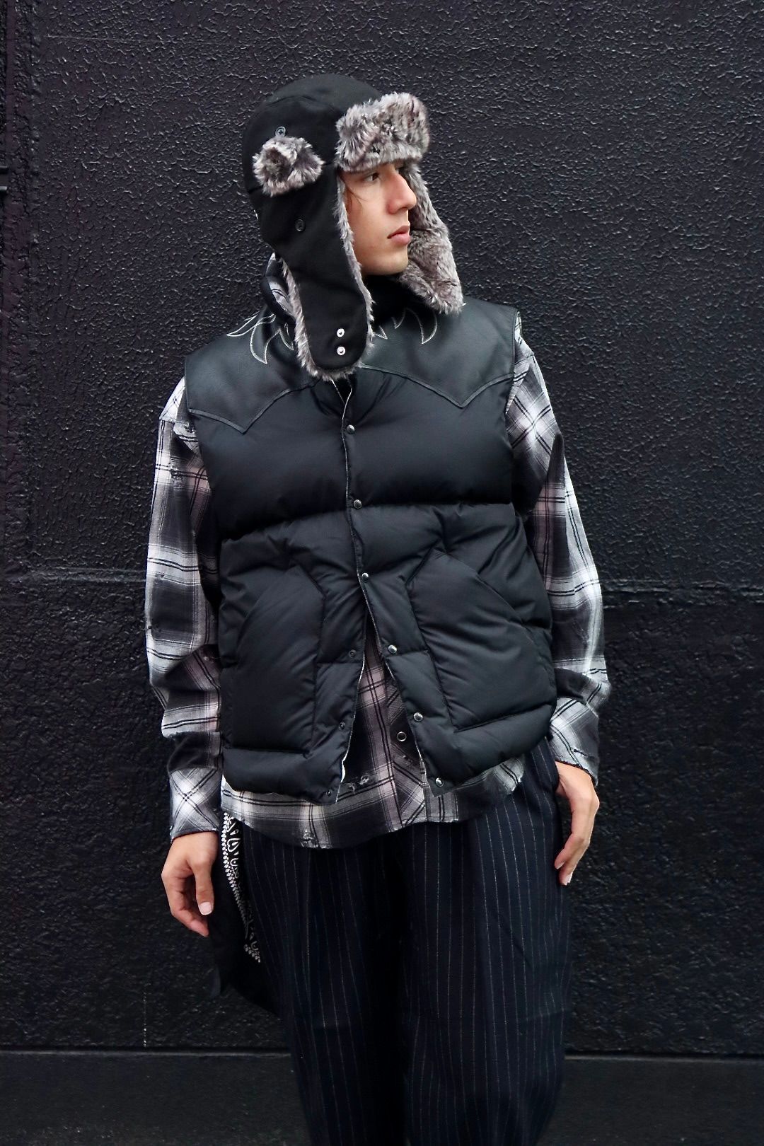 Rafu - RAFU ラフ 23AW ダウンベスト RMFC DOWN VEST W/EMB'D (RAFU022