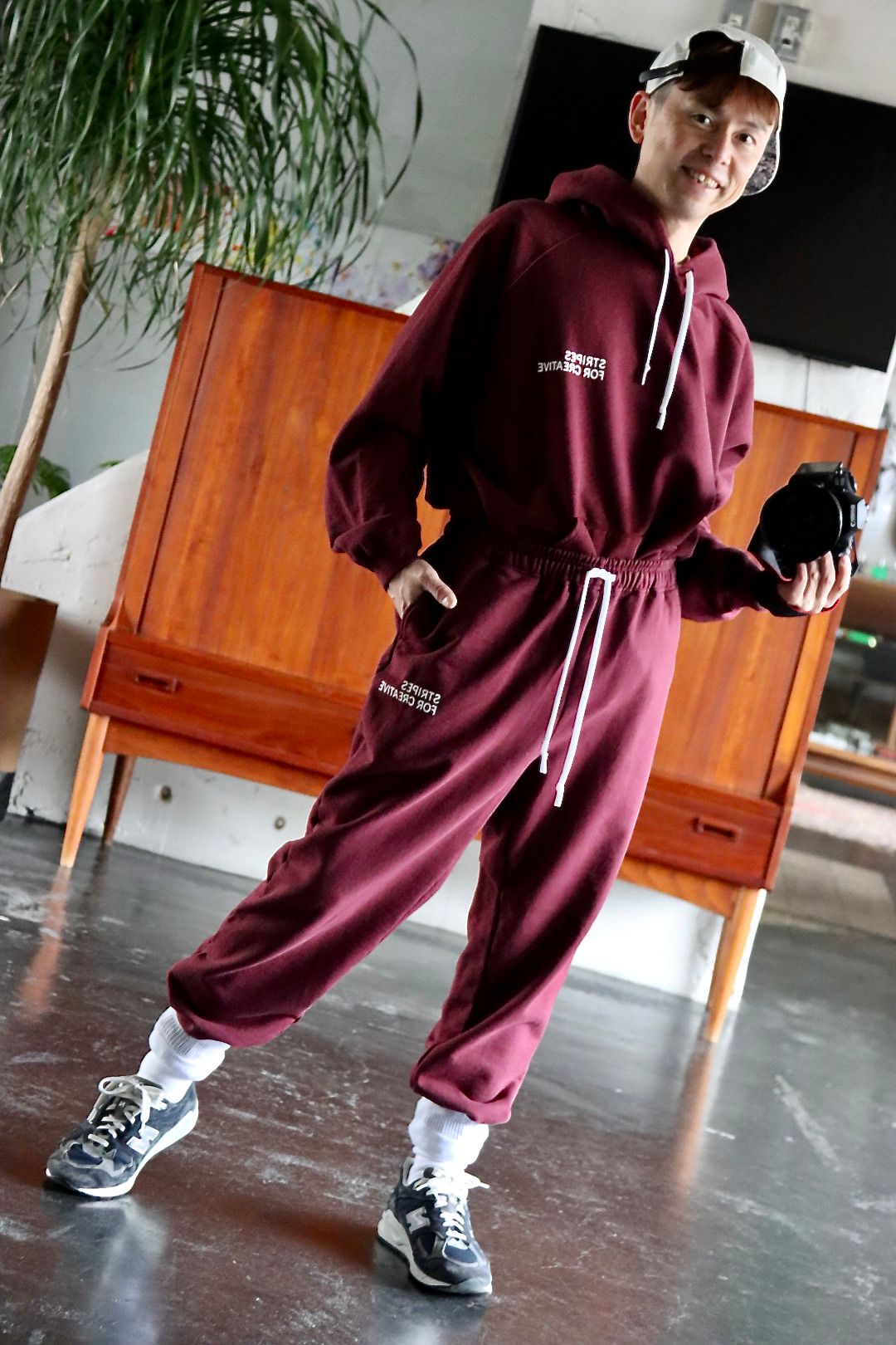 S.F.C RAGLAN HOODIE"BURGUNDY"style.