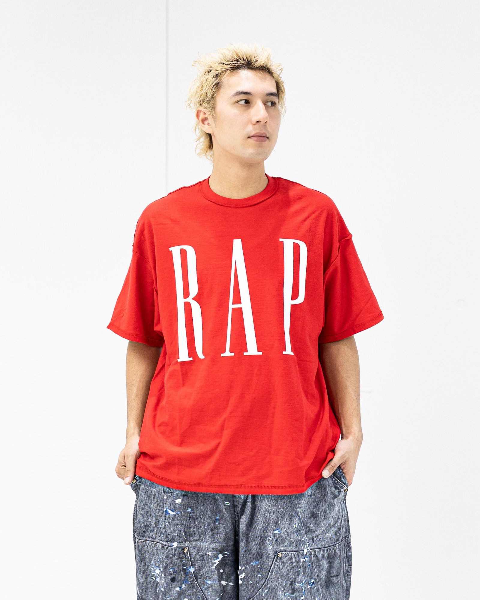 イズネスミュージック 26SS RAP T-SHIRTS(ISNESS MUSIC×DJ SHOTA)(IMP7_15_RAPT01)RED☆新作発売！