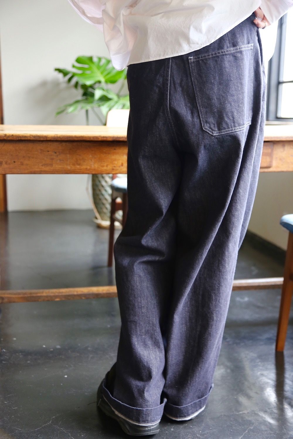 Graphpaper denim belted pants ベルテッド