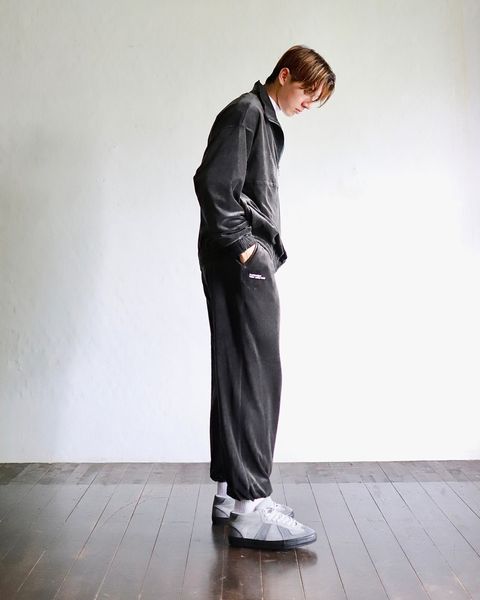 FreshService 新作VELOUR JERSEY PULLOVERスタイル