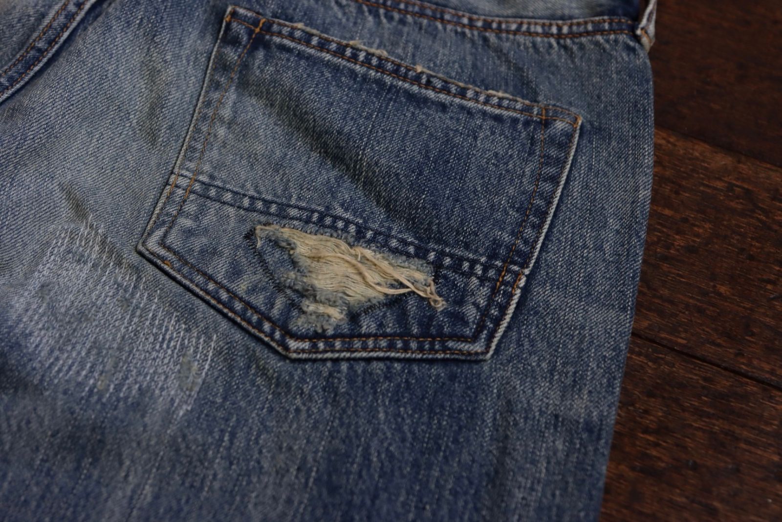ファンダメンタル デニムCLASSIC STRAIGHT DENIM CS111(FA24MG111)INDIGO