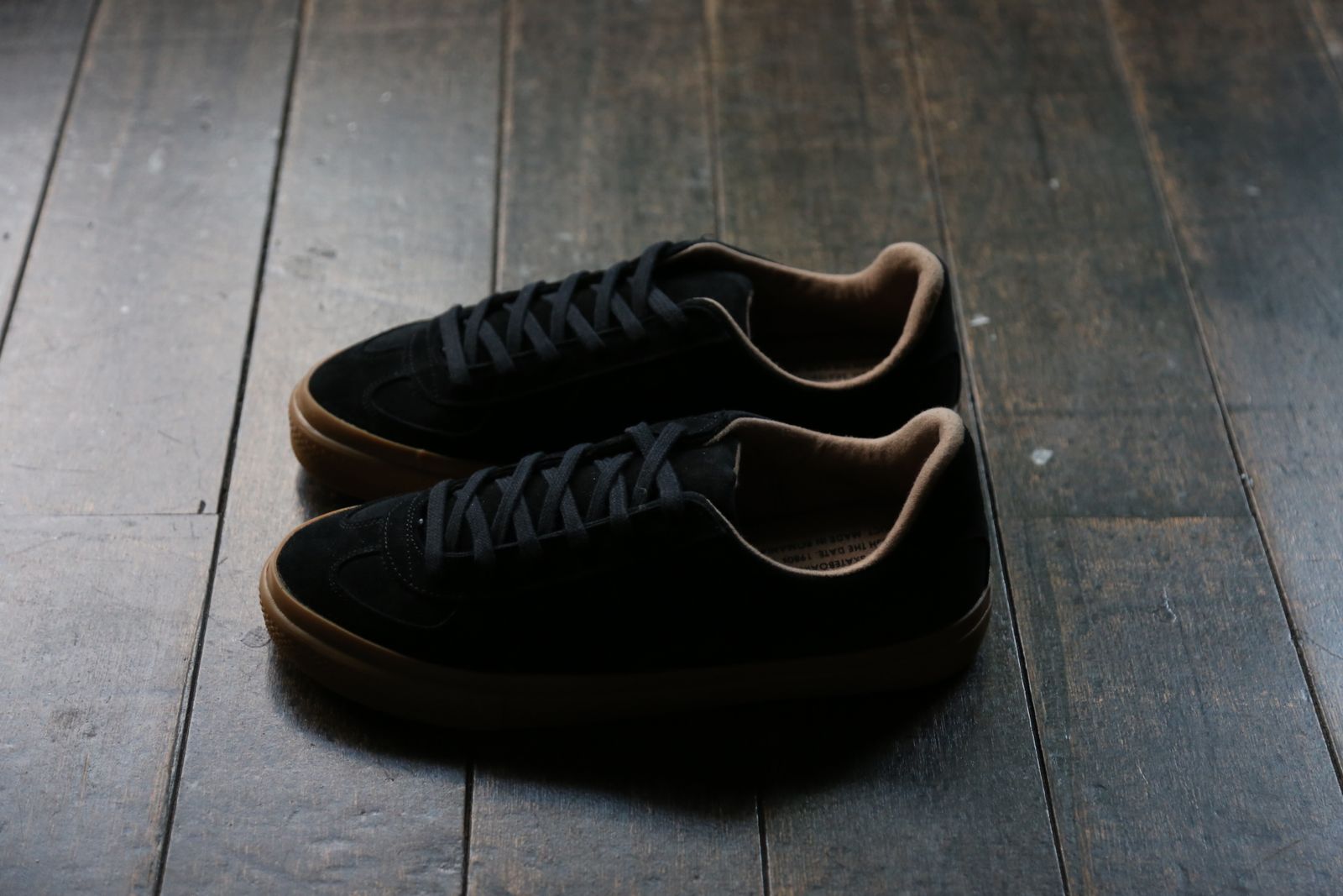 GERMAN MILITARY TRAINER(4700S)BLACK SUEDE