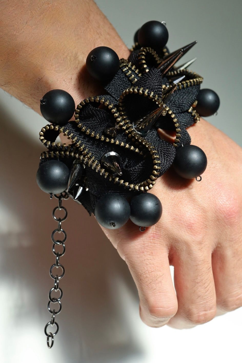 Yohji Yamamoto SPIKE BRACELET (HK-A49-940)BLACK☆3月18日発売！