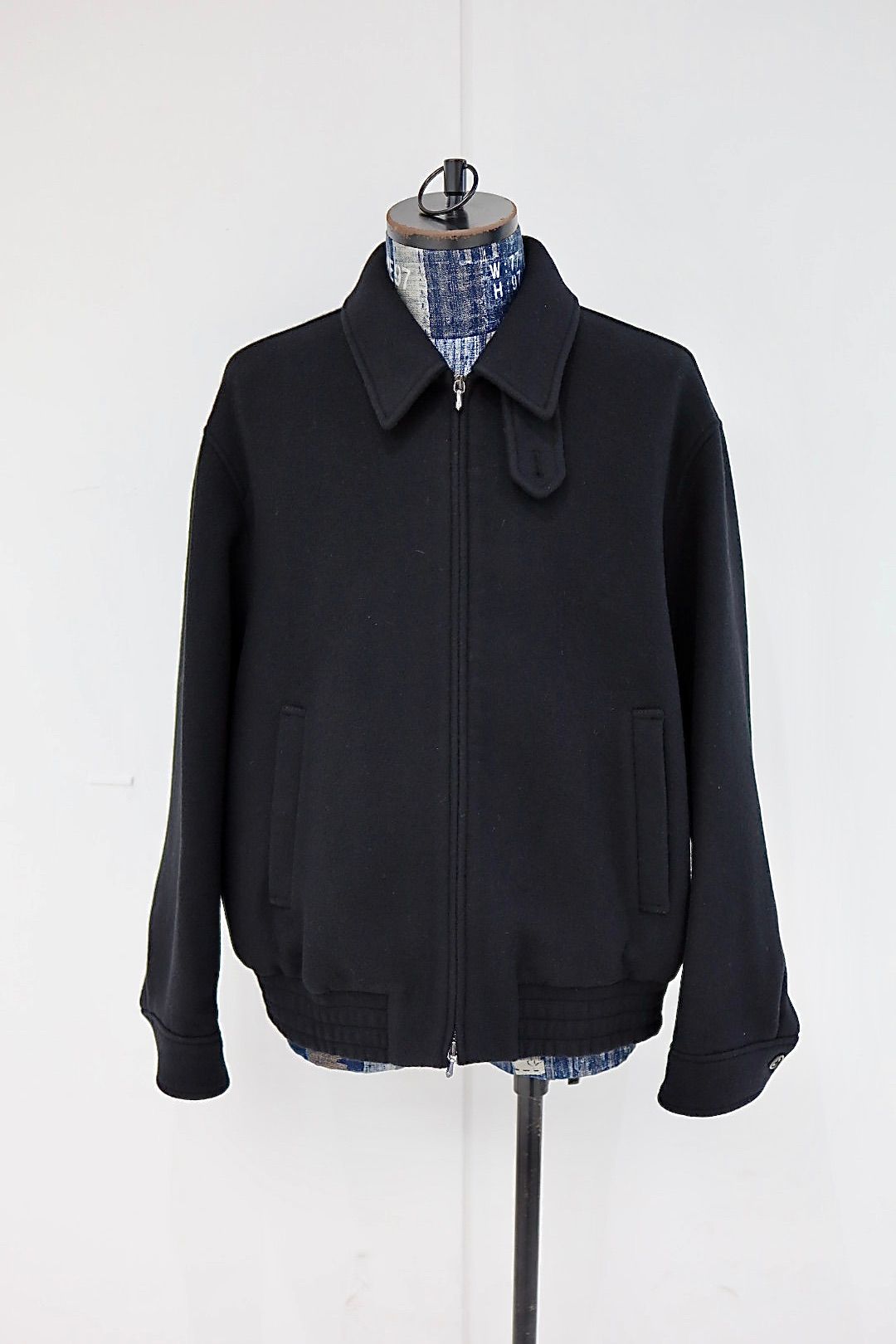 ANOTHER OFFICEアナザーオフィス Volume Blouson(AOEFJK004)BLACK