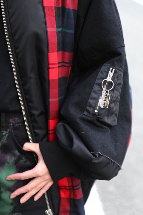 KIDILL Docking MA-1 Jacket(KL445) "Black×Red Tartan"スタイル.2020.7.25.