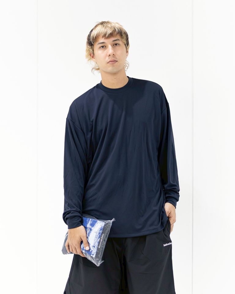 モデル186cm/着用サイズXL
