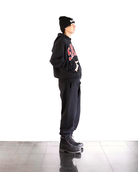 ©SAINT M×××××× セントマイケル 23AWフーディ ARCH SAINT HOODIEスタイル
