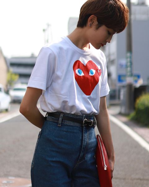 プレイコムデギャルソン REDハート With Blue Eyes Tシャツstyle.2023.6.23