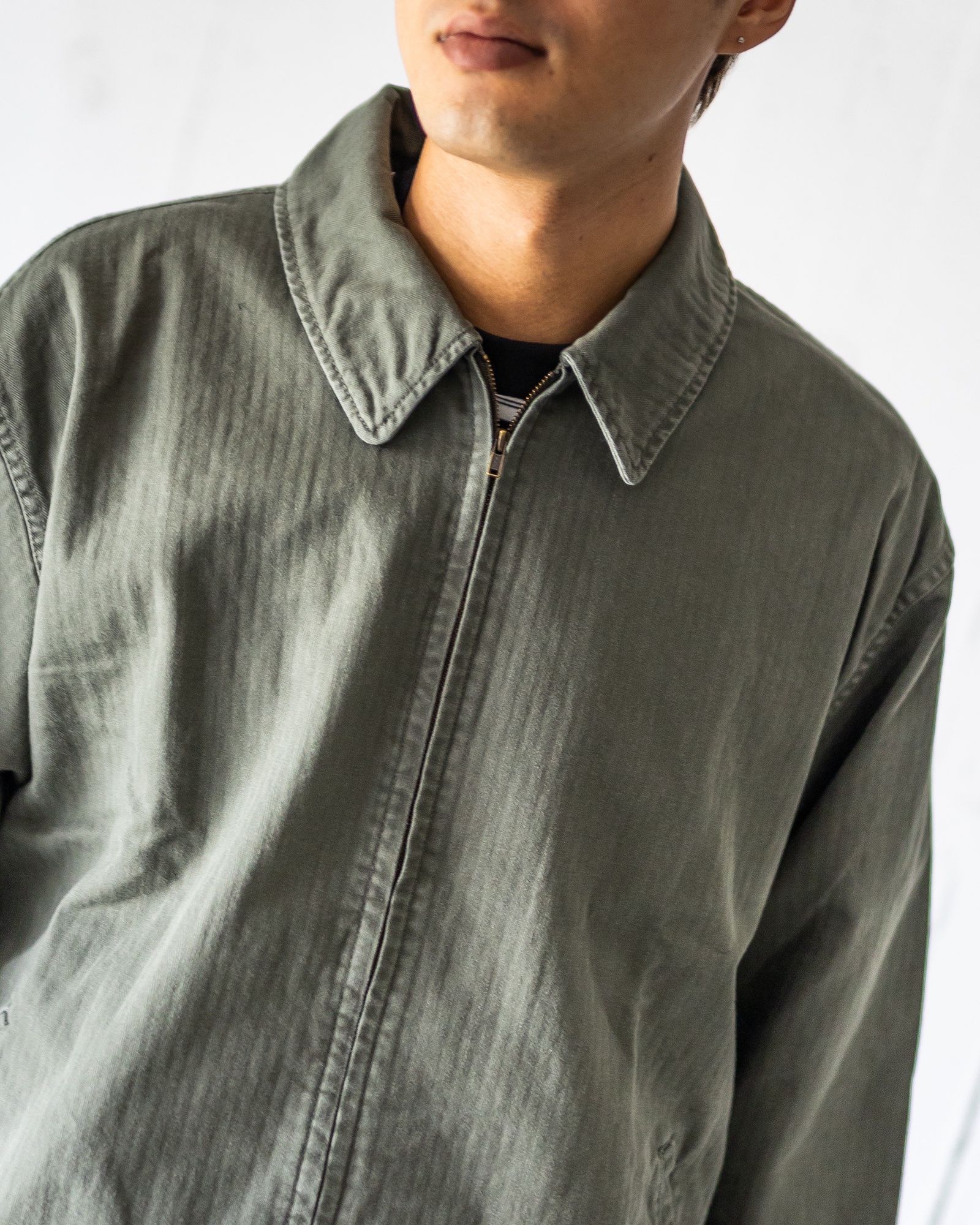 is-ness  HERRINGBONE ZIP JACKET MARKスタイル