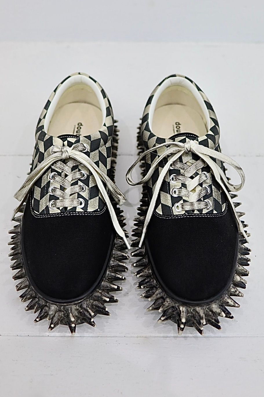 doublet 26ASS スニーカーDIRTY SPIKE CANVAS SNEAKER (26SS76FT68)BLACK☆12月13日(土)発売！