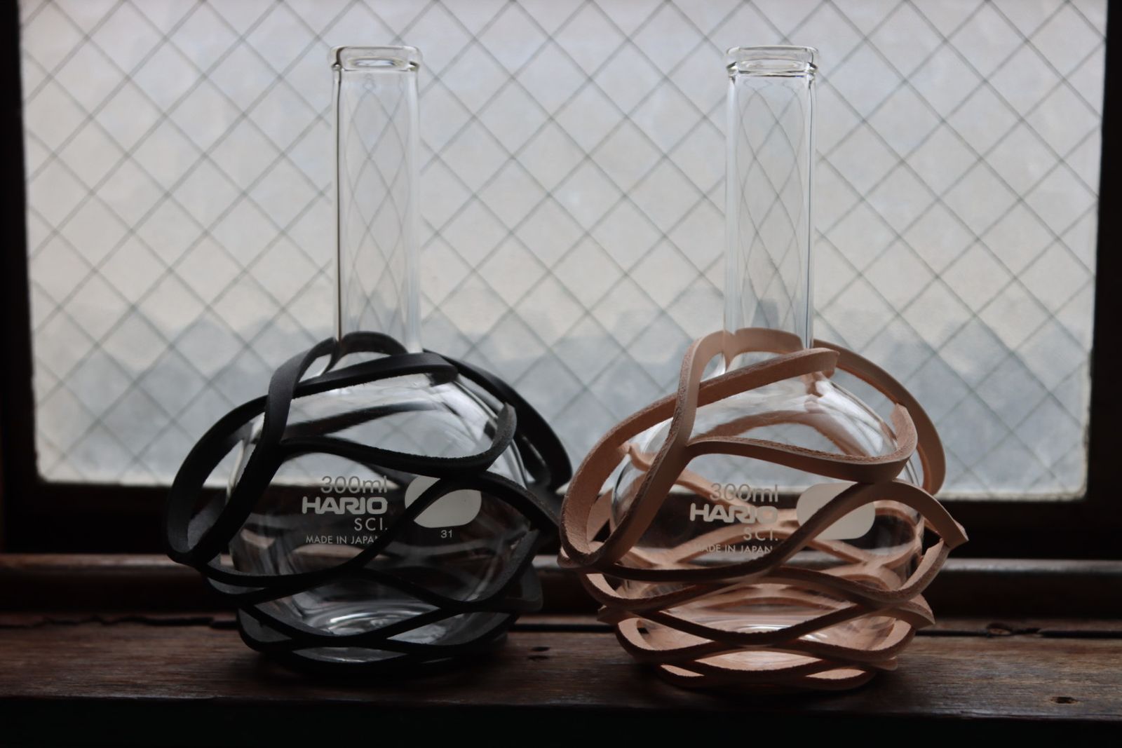 エンダースキーマ 花瓶 Flat-bottom flask 300ml(sv-hf-300)black