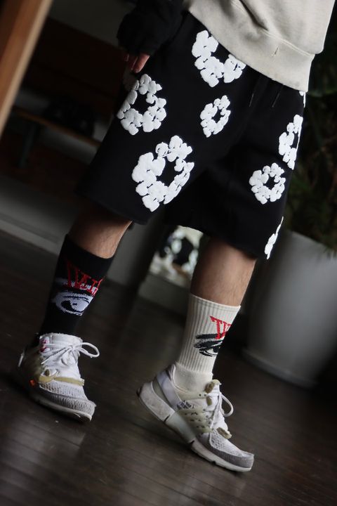 レディメイド×デニムティアーズSWEAT SHORTSスタイル