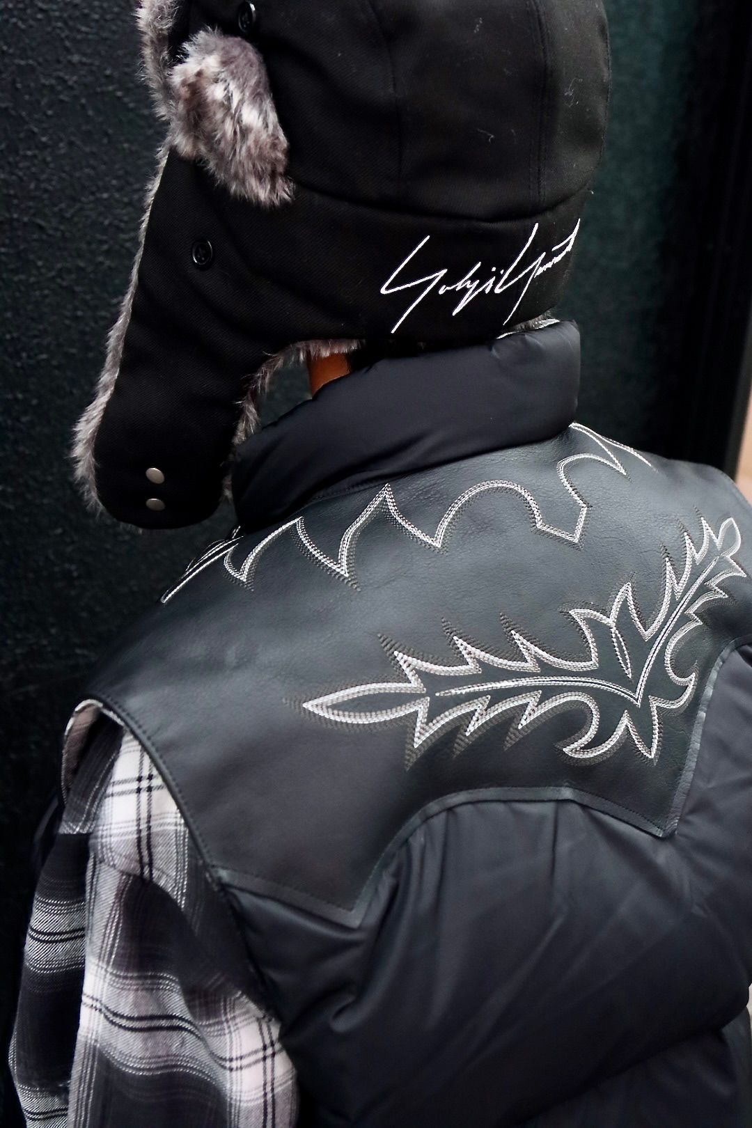 RAFU ラフ 23AW ダウンベスト RMFC DOWN VEST W/EMB'D BLACKスタイル
