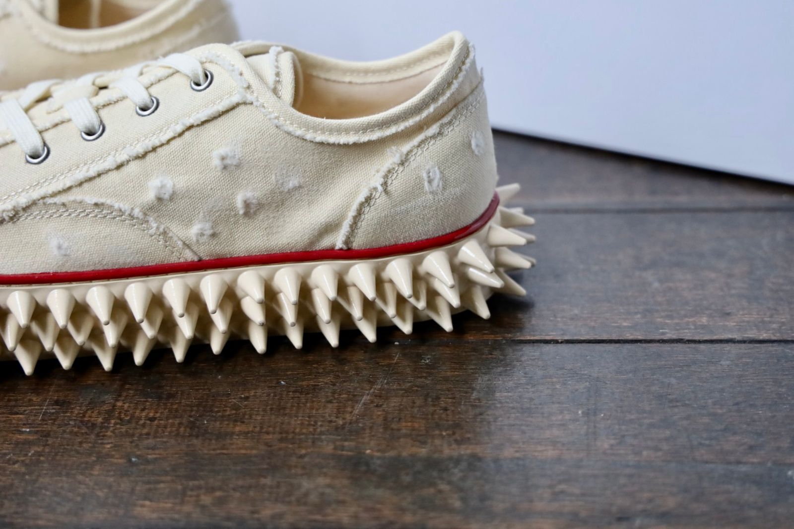 doublet 25AW スニーカーSPIKY CANVAS SNEAKER (25AW75FT62)WHITE