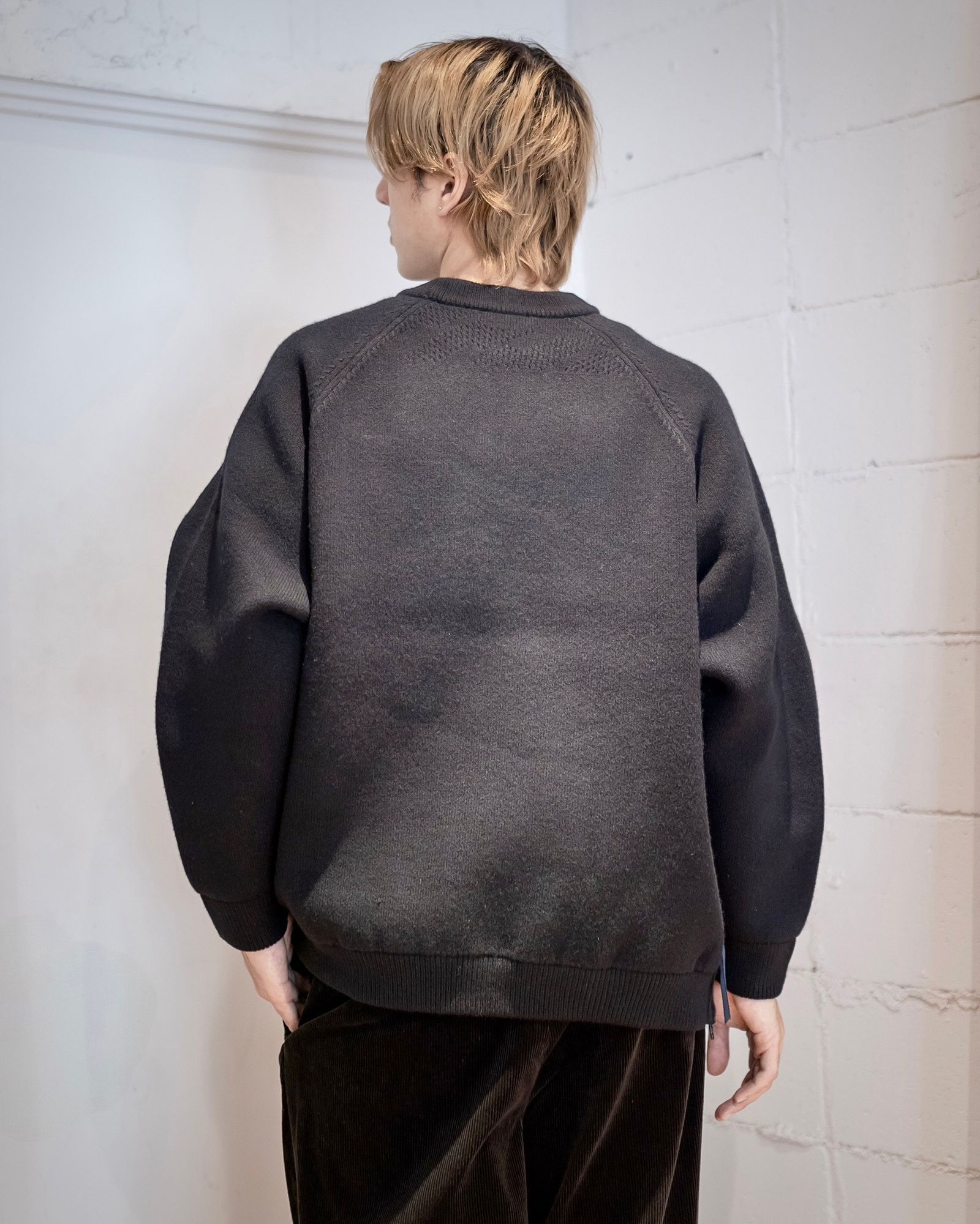 is-ness VENTILATION KNITTED CREW スタイル 新作発売！