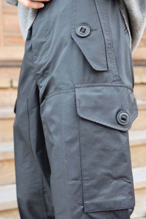 COMME des GARSONS HOMME ラムウール天竺ロゴ刺繍ニット(HH-N007-051) style.2021.09.26