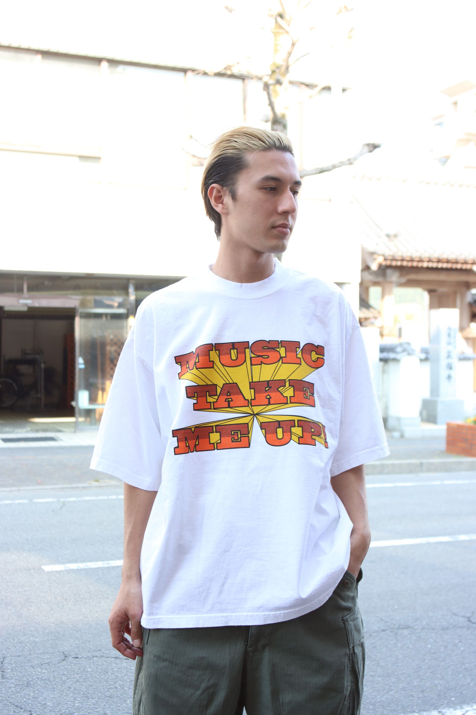 イズネスミュージック MUSIC TAKE ME UP T-SHIRT(IMP5_01_MUSIC T.M.U.T01)WHITE