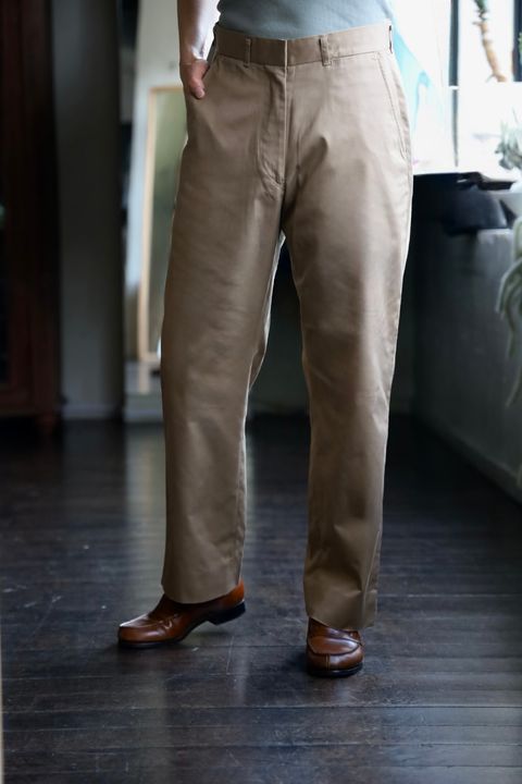 FOUNDOUR ファウンダ 25SS TWILL PANTスタイル