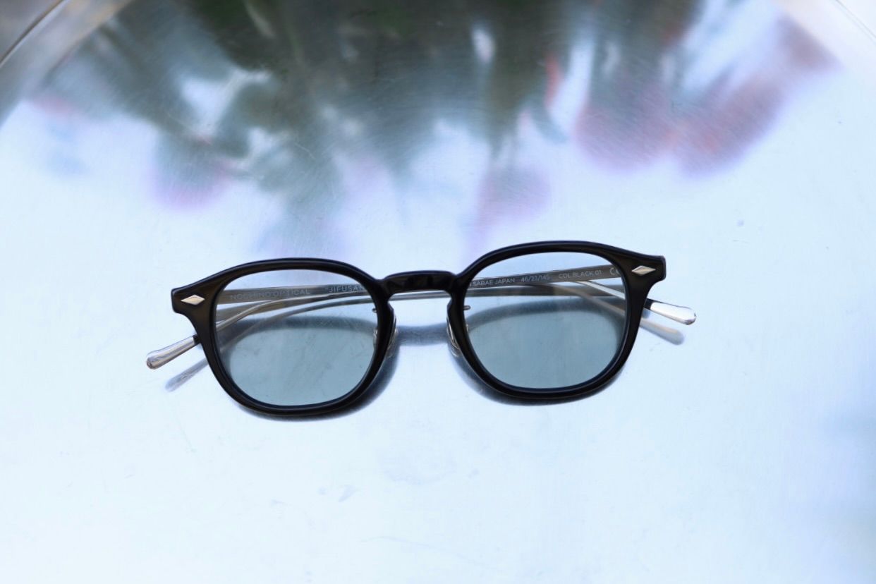 ノチノオプティカル  "JIFUSAN" #1. GLOSS BLACK × CLEAR to GREY(調光モデル)☆4月18日(土)再入荷！