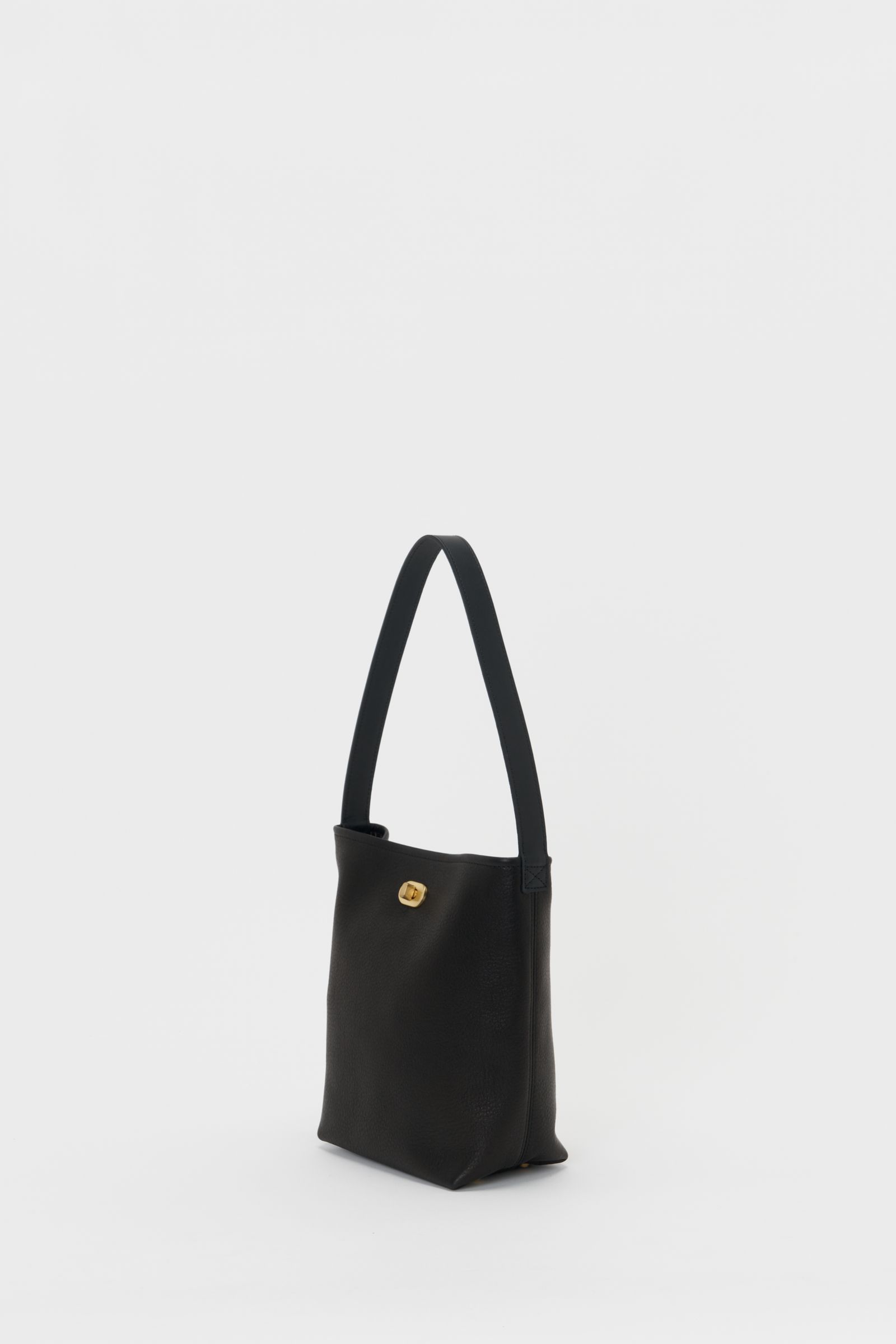 エンダースキーマ バッグ twist shoulder small(zw-b-tss)black☆6月13日(土)発売！