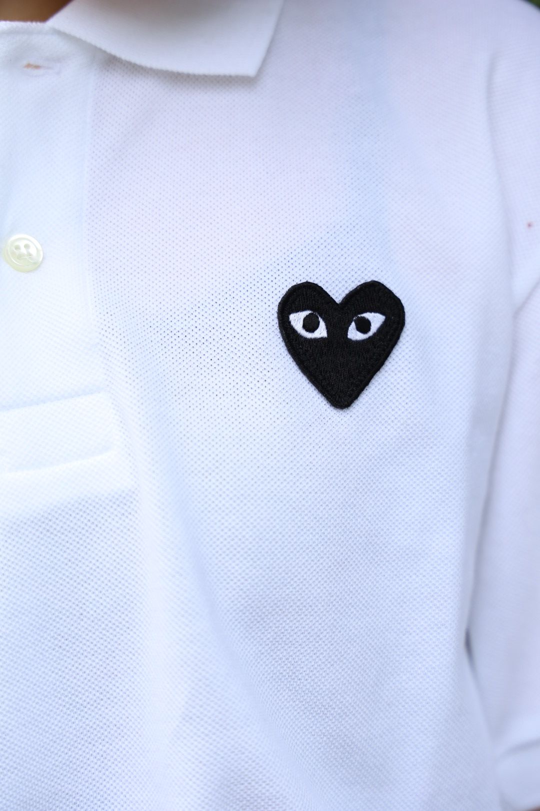 PLAY COMME des GARÇONS: T-SHIRT (WHITE) | DSMG E-SHOP