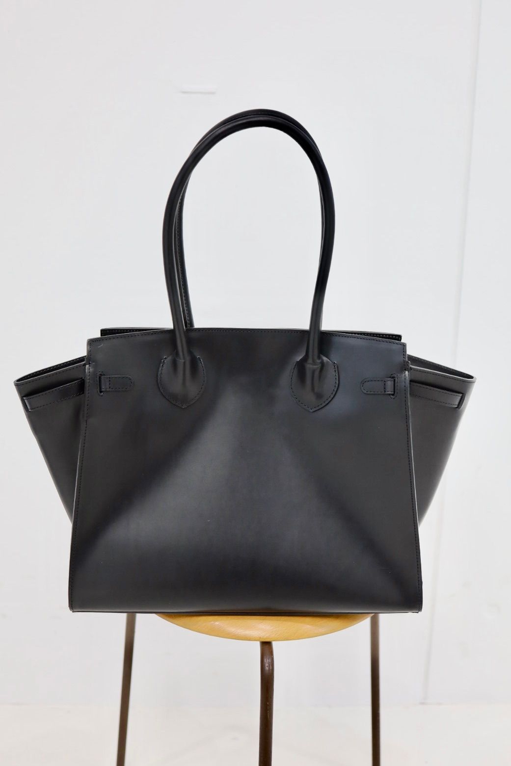 doublet 26SS LEATHER "ITA" BAG(26SS66BG72)BLACK☆12月13日(土)発売！
