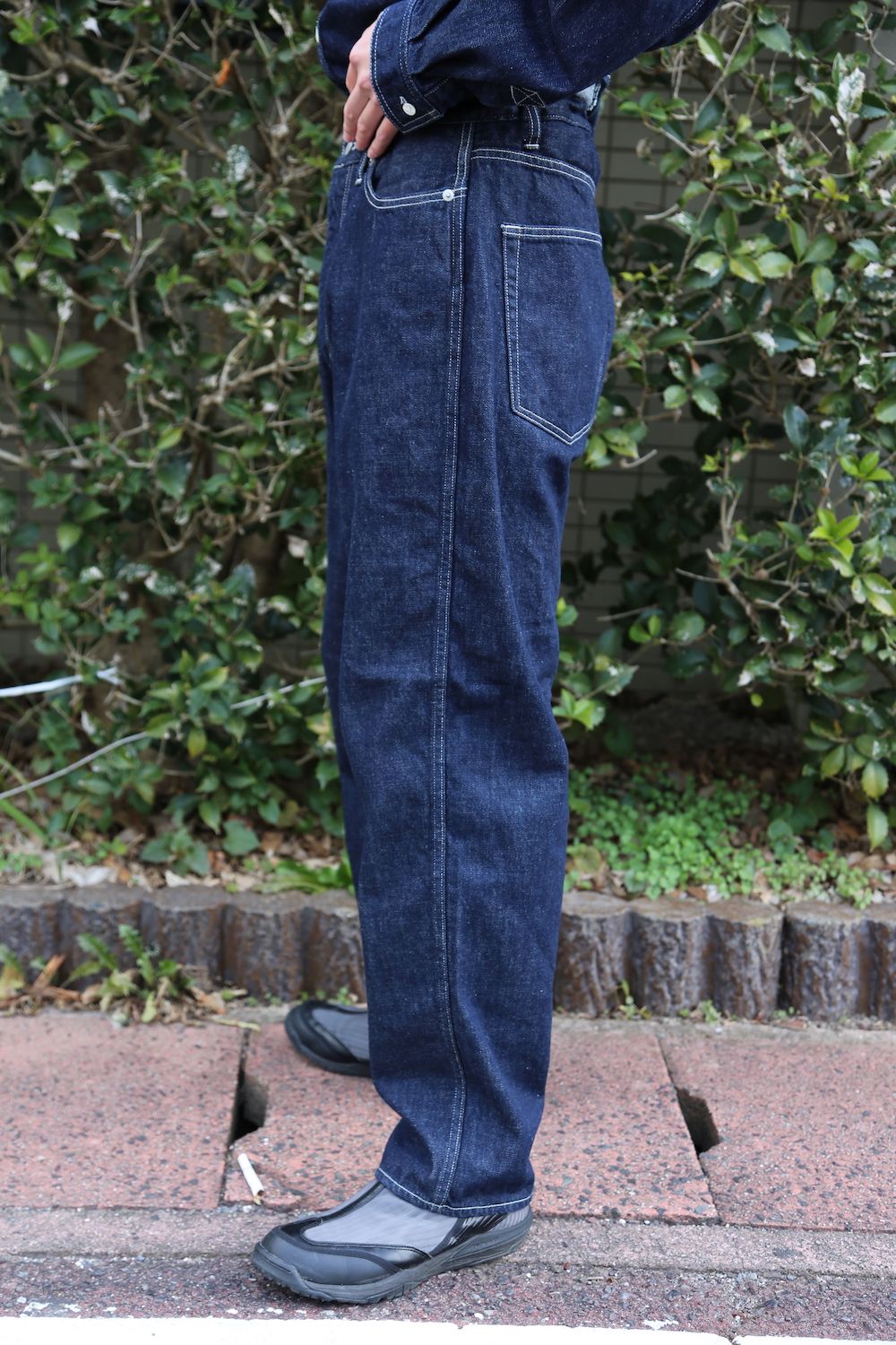 Denime Five Pocket Pants & Denime Regular Collar Shirt style 2020.12.26.