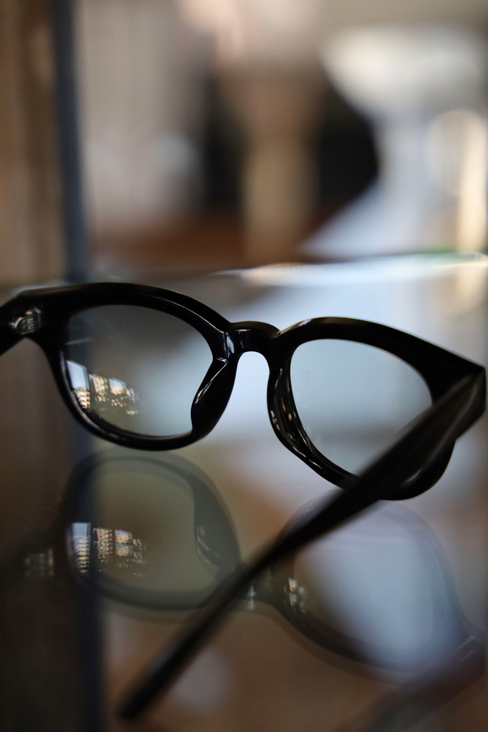 イズネスミュージックサングラス is-ness WALTER SUNGLASSES(WELLINGTON TYPE)BLACK-GRAY