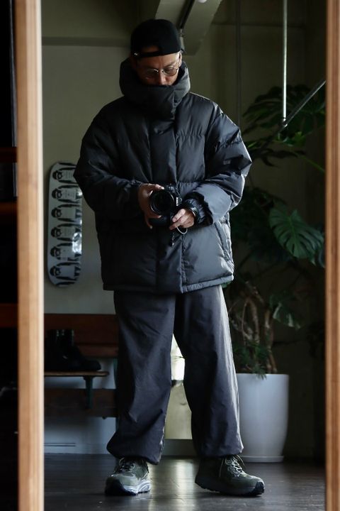 グラフペーパー22AW PERTEX Riversible Hooded Downスタイル.2022.9.23.