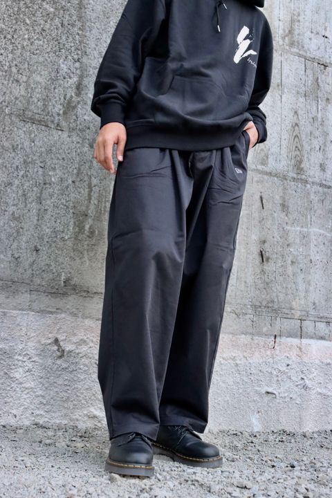 Yohji Yamamoto×NEWERA 裏毛オーバーサイズドプルオーバーフーディースタイル