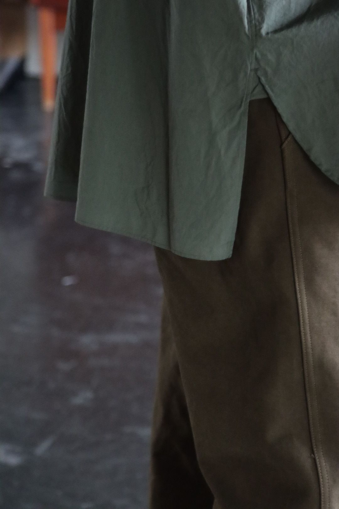 blurhms Stand-up Collar Washed Shirt "DARK SAGE"style.2022.1.11.