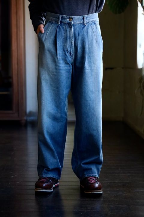 Graphpaper Selvage Denim Two Tuck Pants"LIGHT FADE"スタイル