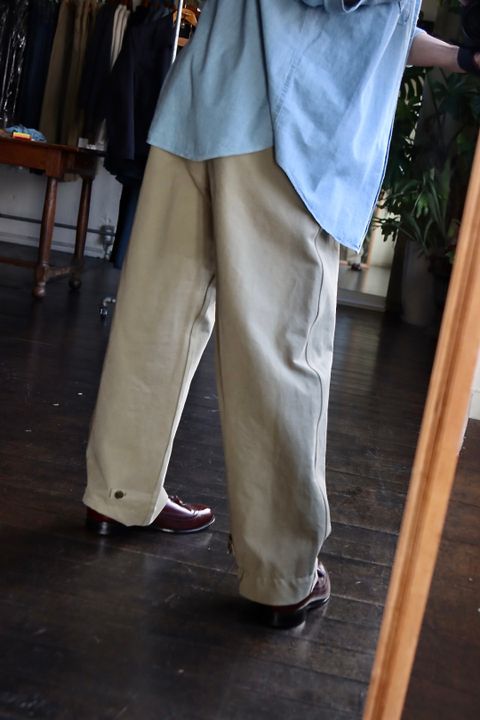 A.PRESSE 23SS Washed Chambray Shirtスタイル