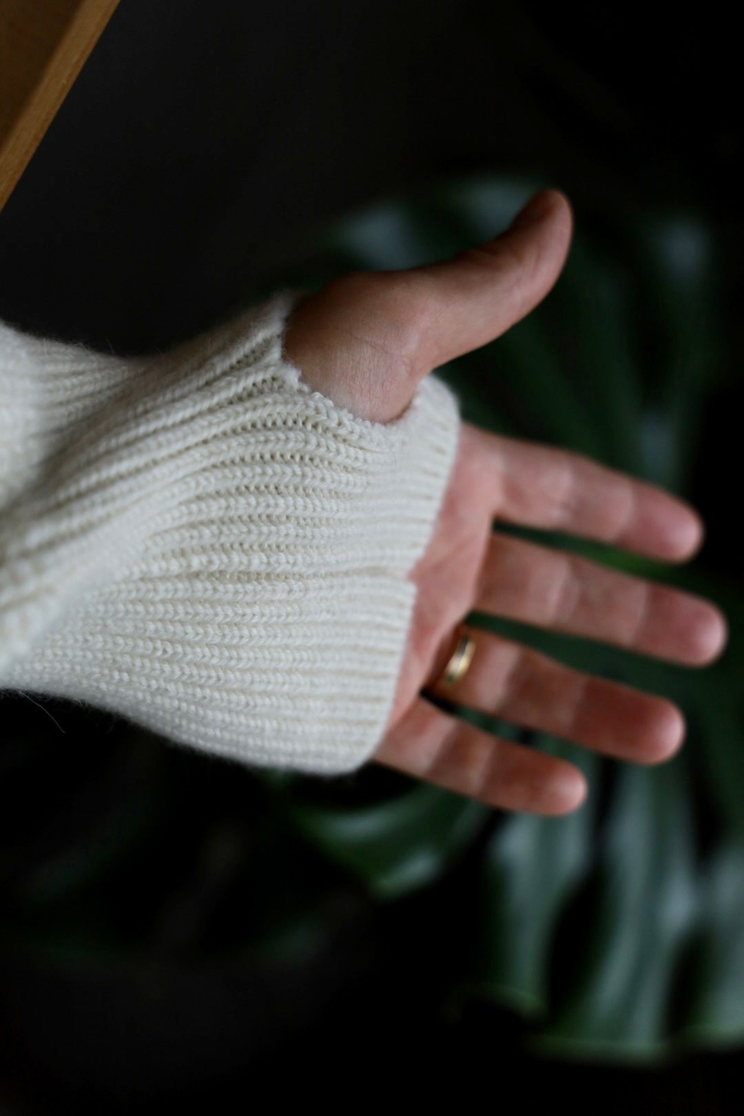 マーカウェア 26AW RIBBED POLO COLLAR JUMPER(A26C24SW02C)NATURAL WHITE☆新作発売！