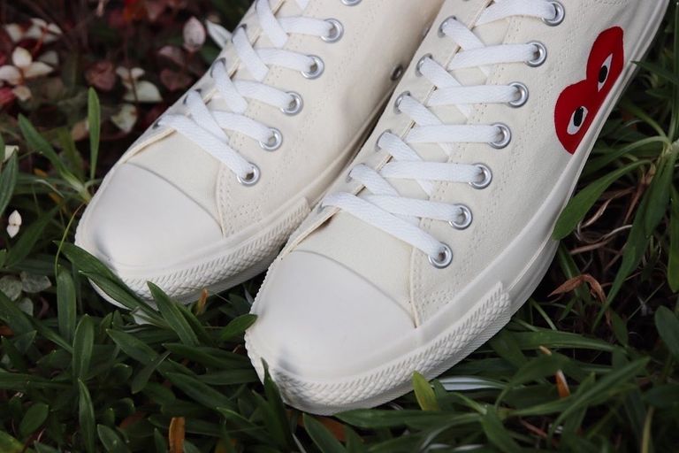 Skru ned sovende Settlers PLAY COMME des GARCONS - プレイコムデギャルソン PLAY CONVERSE CHUCK  TAYLOR(AZ-K114-001)WHITE | mark