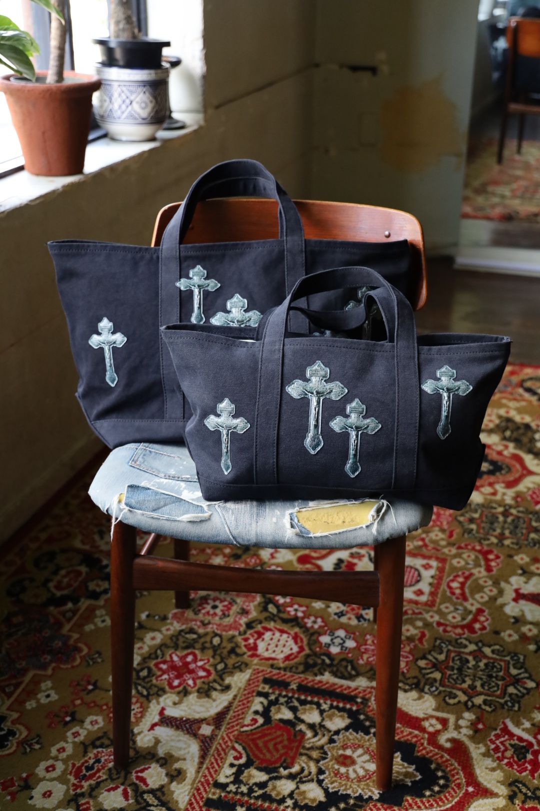 トーキングアバウト ジ アブストラクション 25AW CROSS TOTE BAG L (2526AW-AC-008)BLACK☆新作発売！