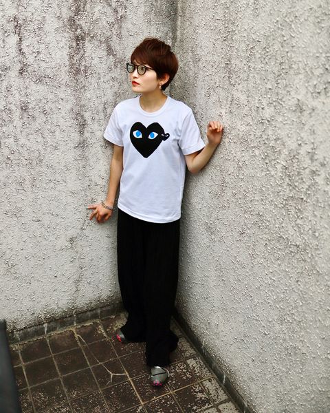 PLAY COMME des GARCONS レディースBlackハート With Blue Eyes Tシャツstyle.2023.6.3