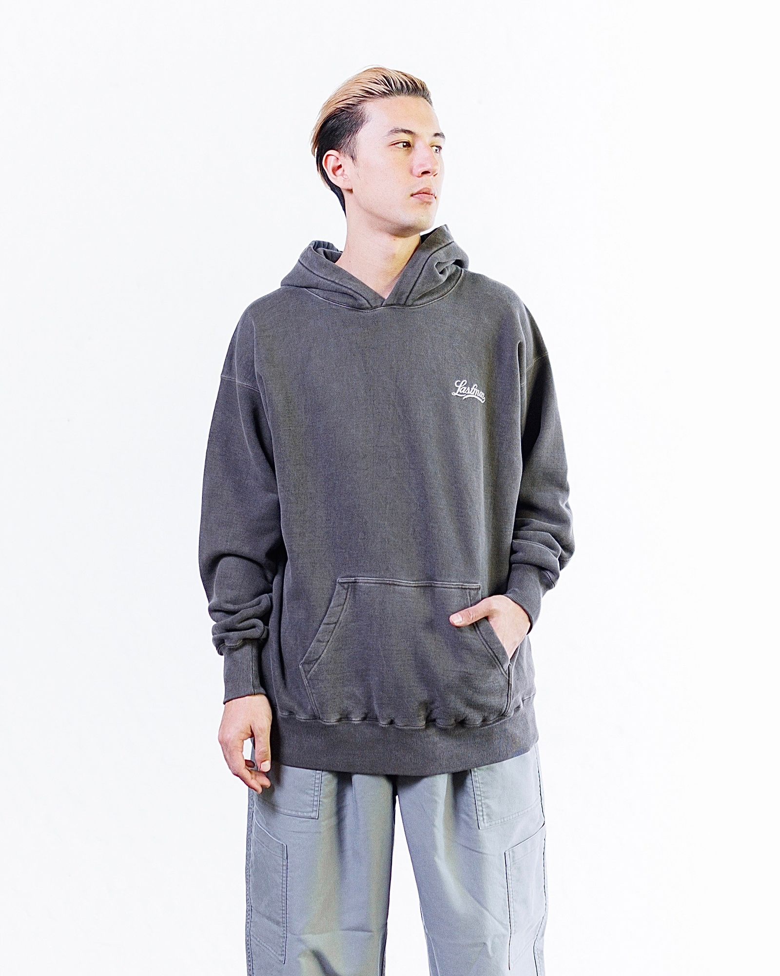 LASTMAN PRINTED CREW NECK "WANTED" スタイル