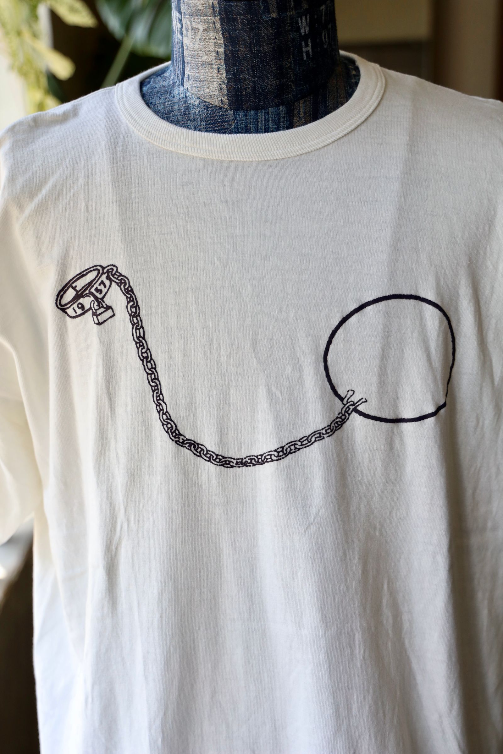 【BOWWOW】バウワウ/BALL AND CHAIN 8812 TEE / WHT /Tシャツ BOW WOW バウワウ SS25 BALL AND CHAIN 8812 TEE / WHT - NUBIAN