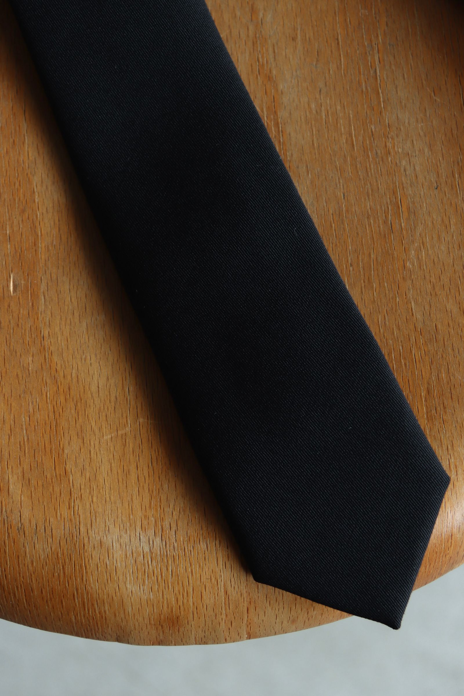 グラフペーパー Scale Off Wool Necktie(GU253-90178B)BLACK☆8月23日(土)発売！