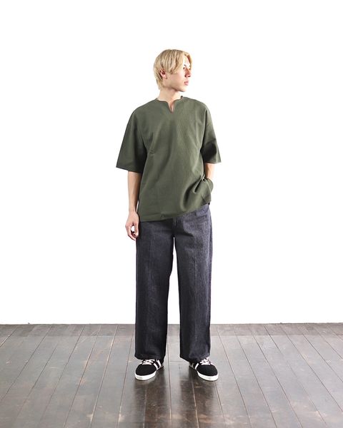 ブラームスルーツストック24SS Rough&Smooth Thermal Over-neck(Olive) style 2024.3.21