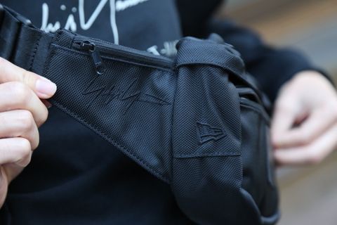 Yohji Yamamoto FW20コットン Tシャツ シグネチャーロゴ パリ ブラック レギュラーフィット "BLACK"Style.2020.11.7.