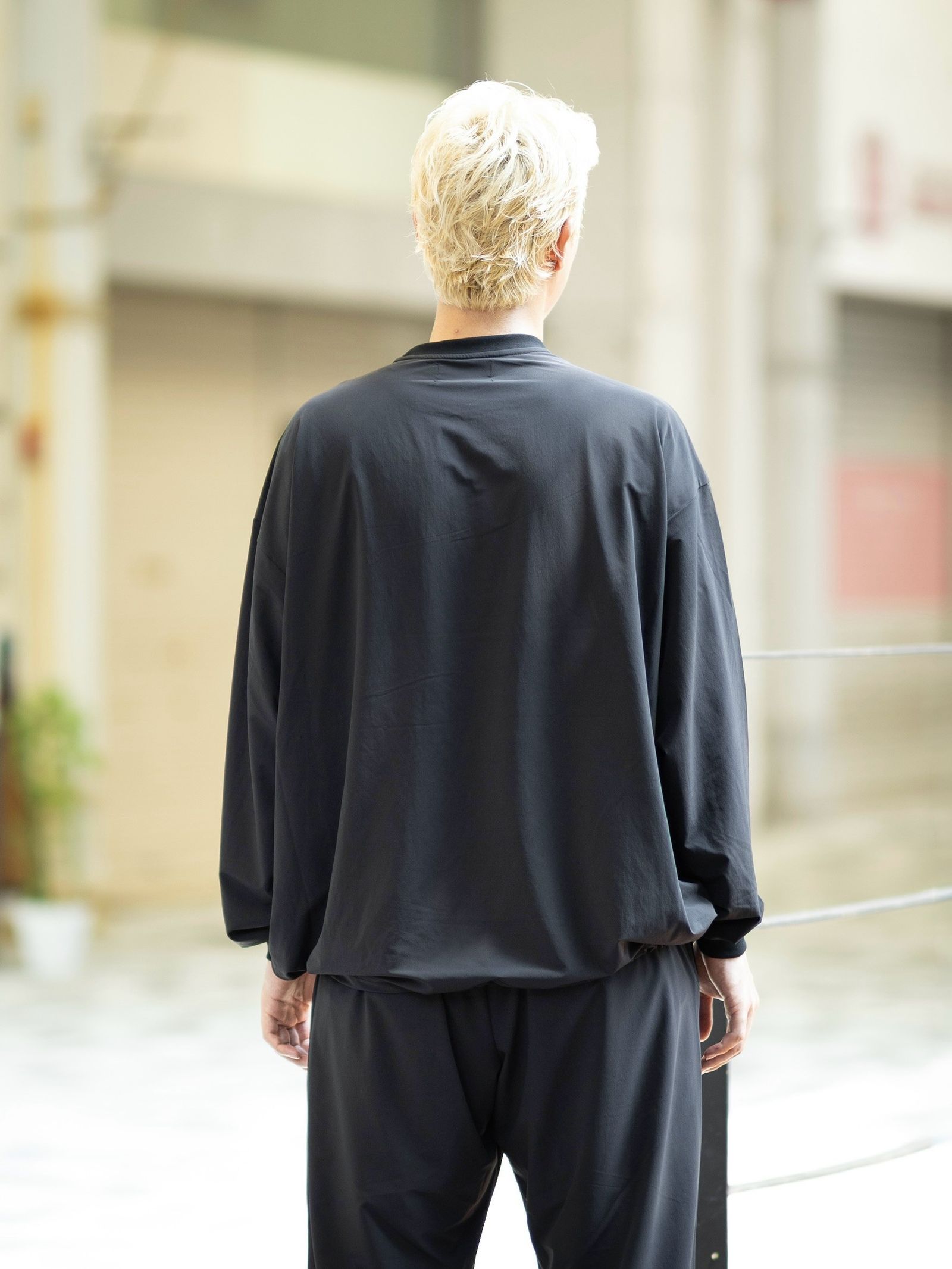 Graphpaper PERTEX® EQUILIBRIUM L/S Crew Neck Pullover (BLACK) MARKスタイル