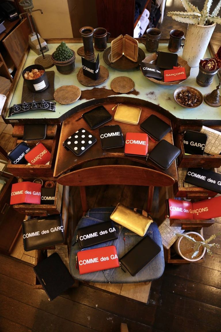 Wallet COMME des GARCONS コムデギャルソン財布シリーズ再入荷しました！