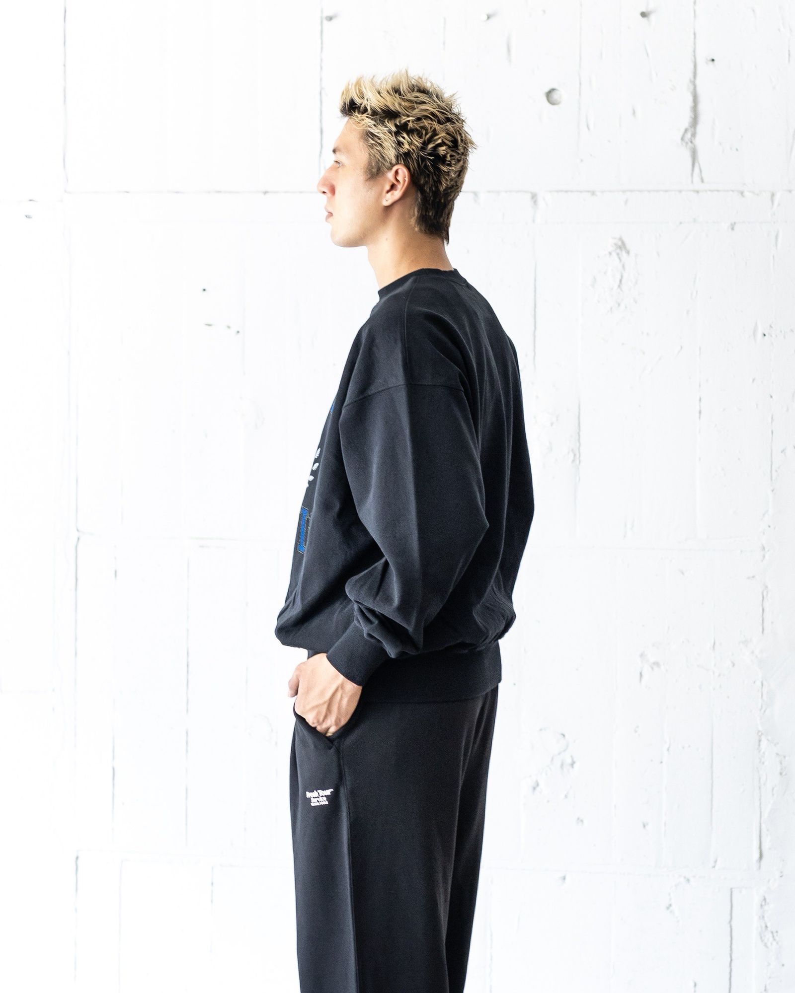 トップス FreshService / LIGHT OZ CREW NECK SWEAT LIGHT OZ CREW NECK SWEAT “COLLEGE” – FreshService® official site