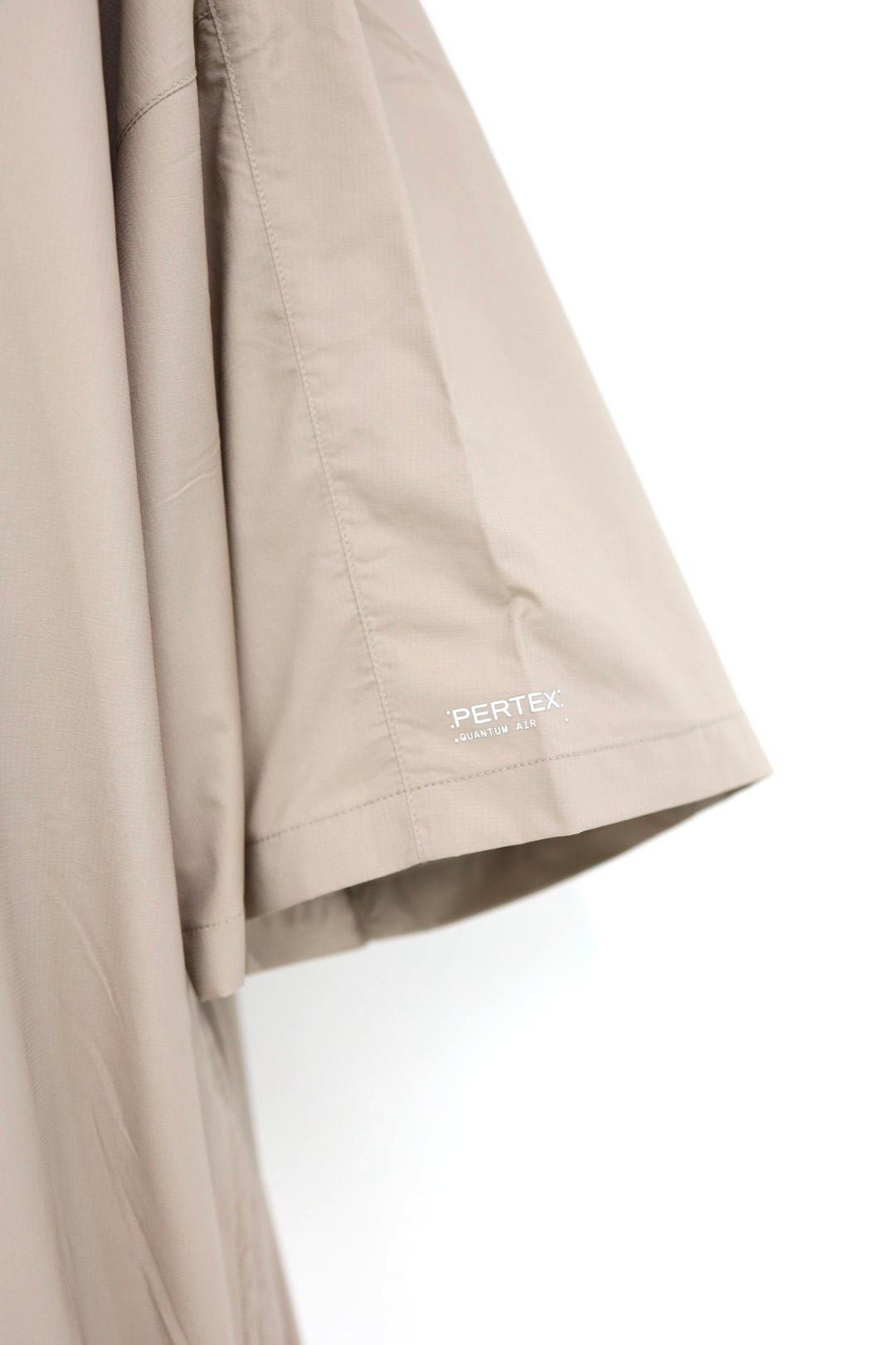 グラフペーパー 26SS PERTEX QUANTUM AIR S/S Pullover Shirt(GM261-50303)TAUPE☆3月28日(土)発売！